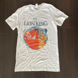 NWOT Disney Lion King Shirt lion 🦁